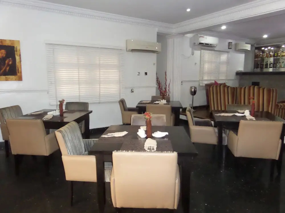 Heritage House Hotel