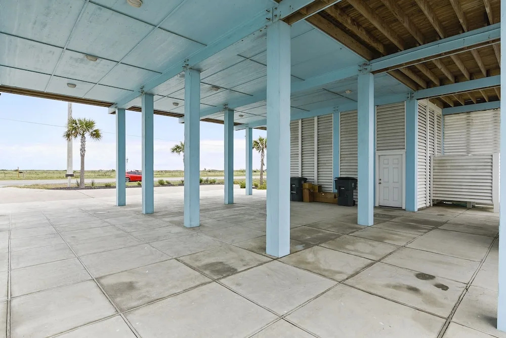 Honu Beachfront House 3 Bedrooms 2 Bathrooms Home