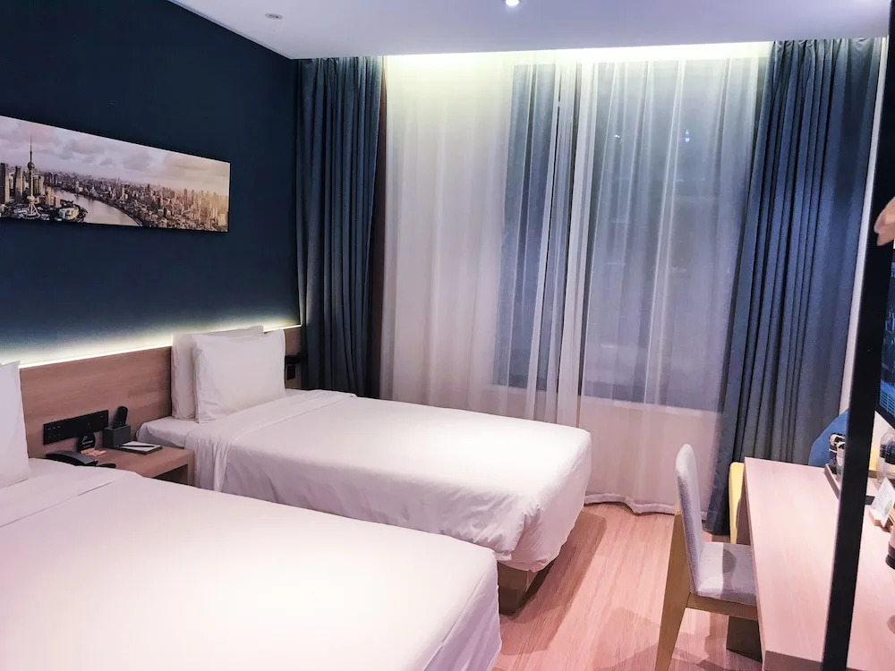 Shanghai Little Lujiazui Qingju Homestay