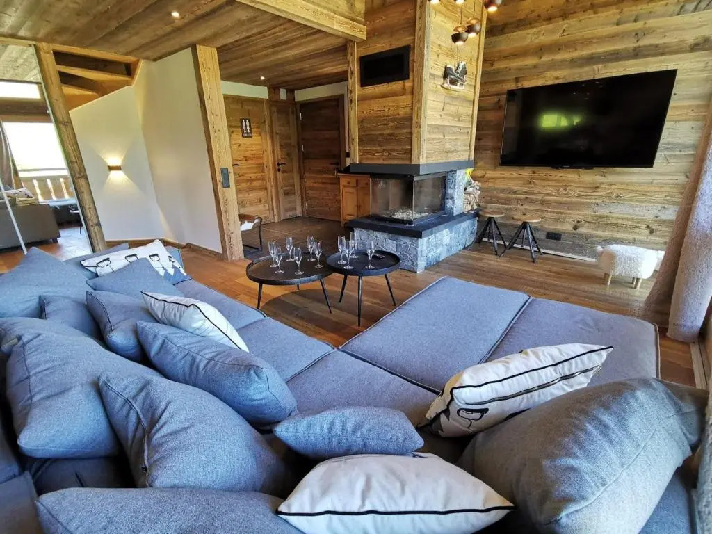 Chalet de luxe aux Gets avec jacuzzi et animaux admis, proche pistes - FR-1-598-89