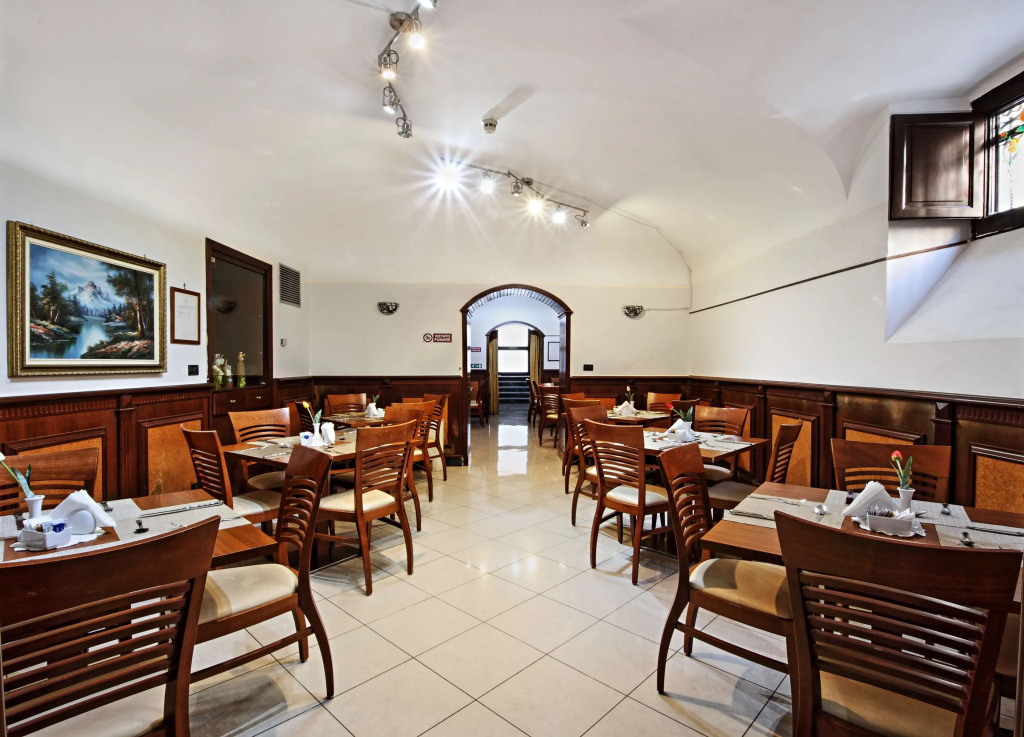 Hotel Tonic