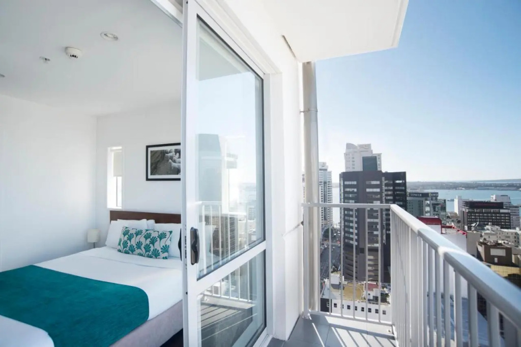 Barclay Suites
