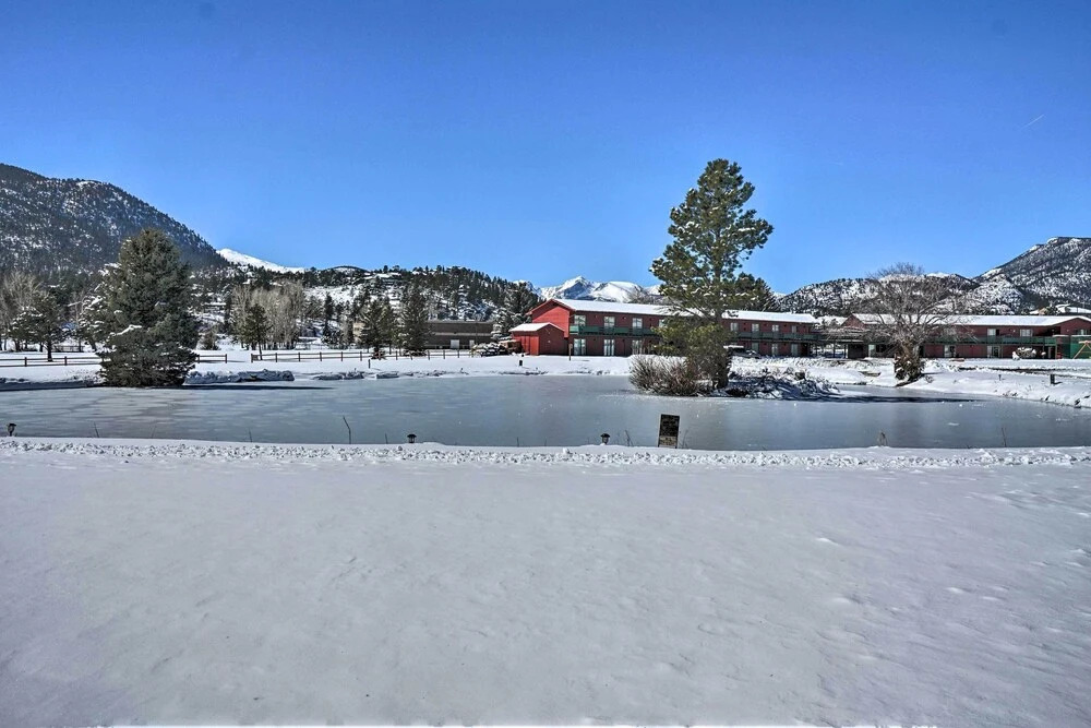 Estes Park House w/ Mtn Views - STR License 3154