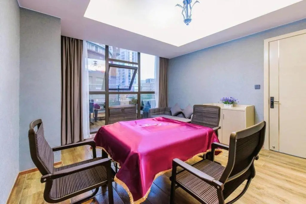 Lavande Hotel (Chongqing Nanping Pedestrian Street Wanda Plaza)