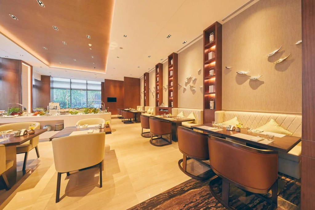 LJZ Supreme Tower Hotel