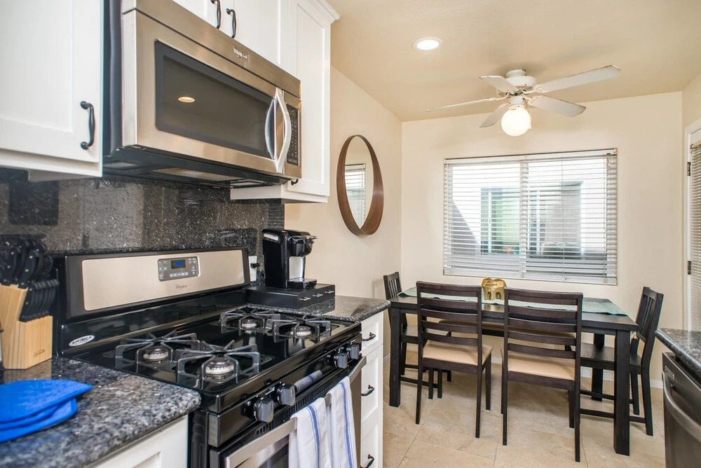 Beautiful 2br/1ba Next to Mission Beach by Domio