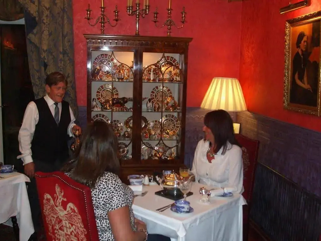 The Lonsdale