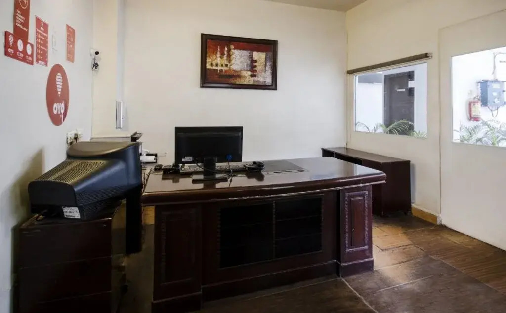 18 Square Lake View Boutique Hotel