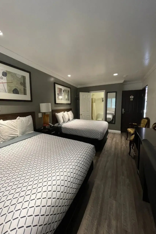 La Casa Inn