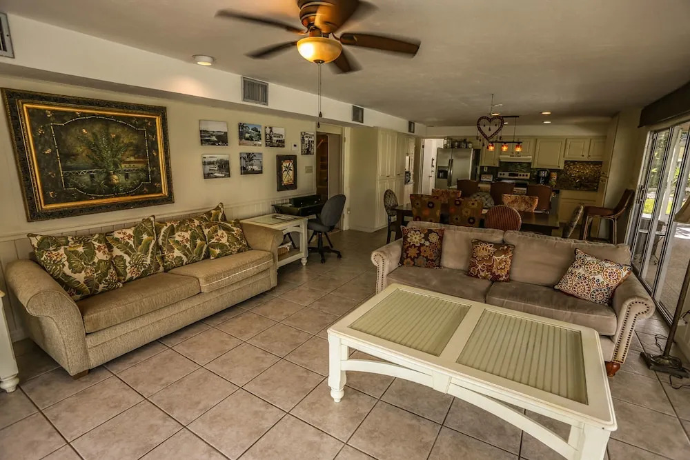 289 Driftwood Lane