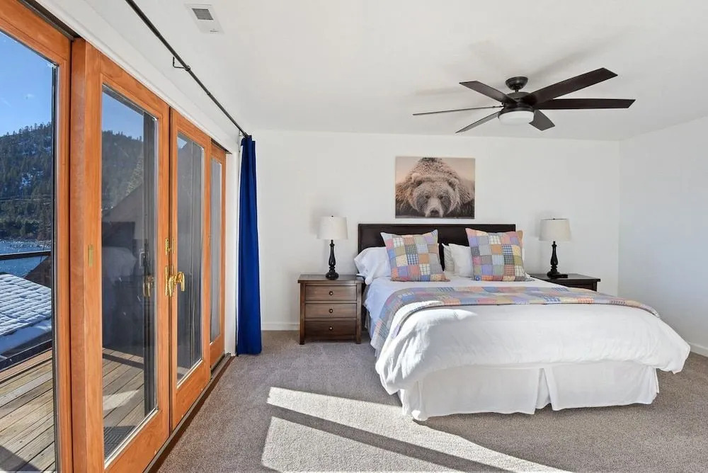 Lakeshore Terrace Delight