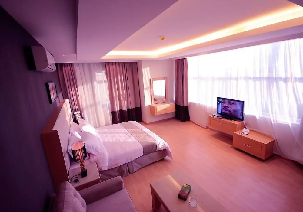Meera Suites