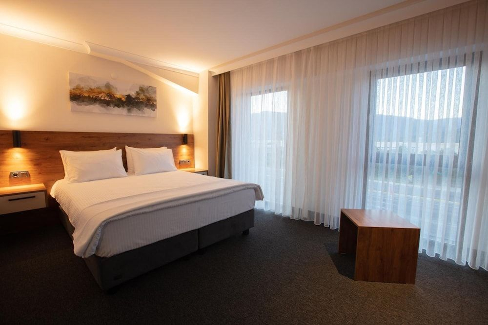 VALENT OTEL BUSINESS