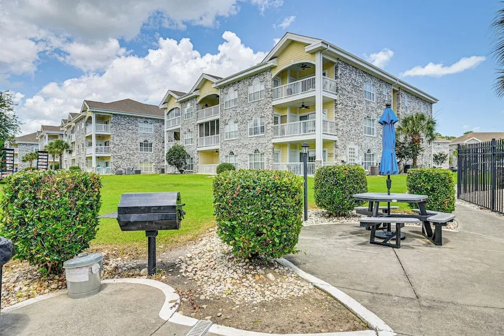 2 Mi to Beach: Pool-view Myrtle Beach Escape!