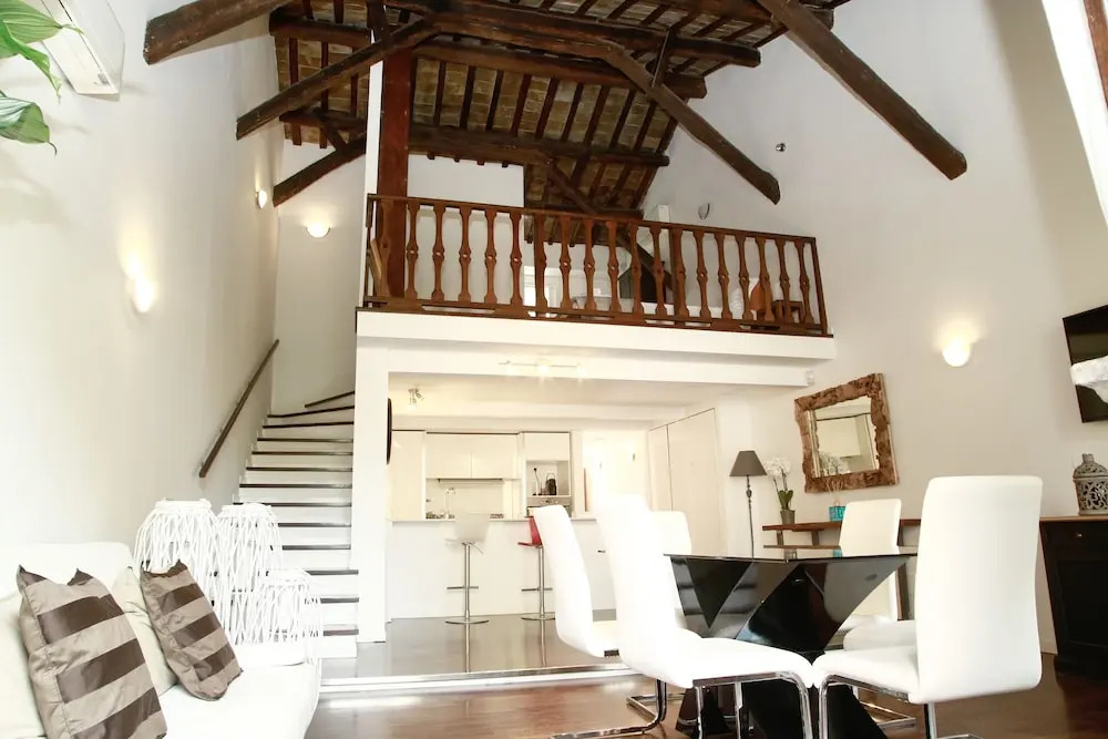 Vicolo Moroni Apartment