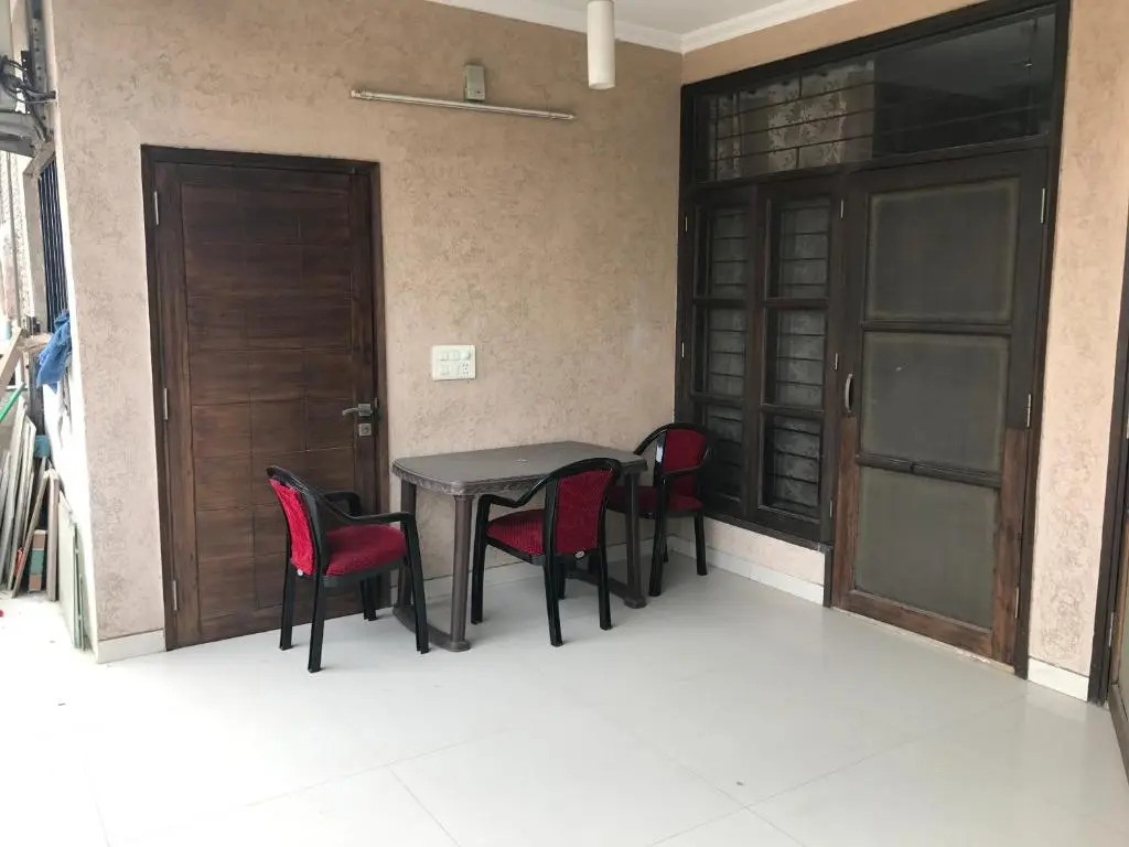 Spacious 3bhk apartment!