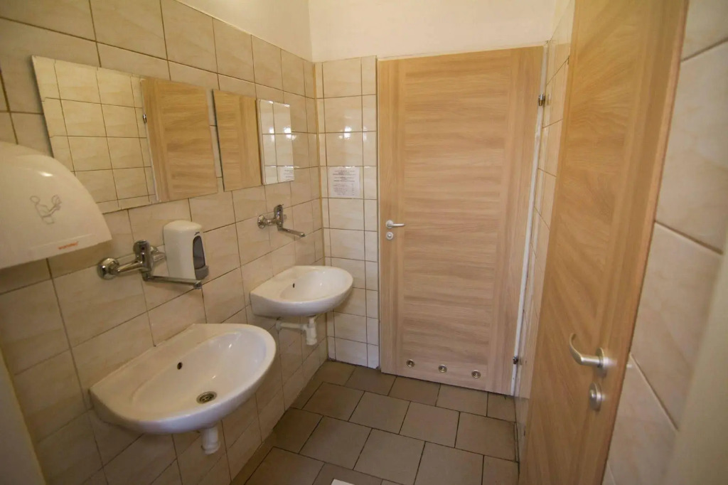 Cinnamon Hostel