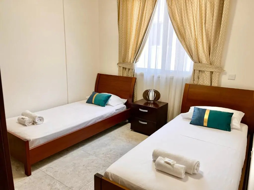 Palmyra-Comfortable Cozy/City Apartment.