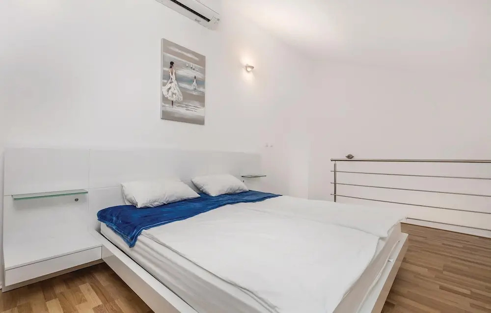 Awesome Home in Pag With Wifi and 1 Bedrooms