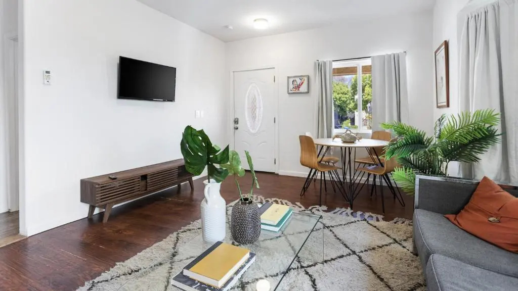 4BR Bungalow in Echo Park