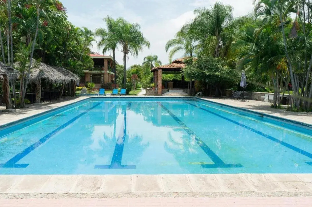 Hotel La Joya Del Lago