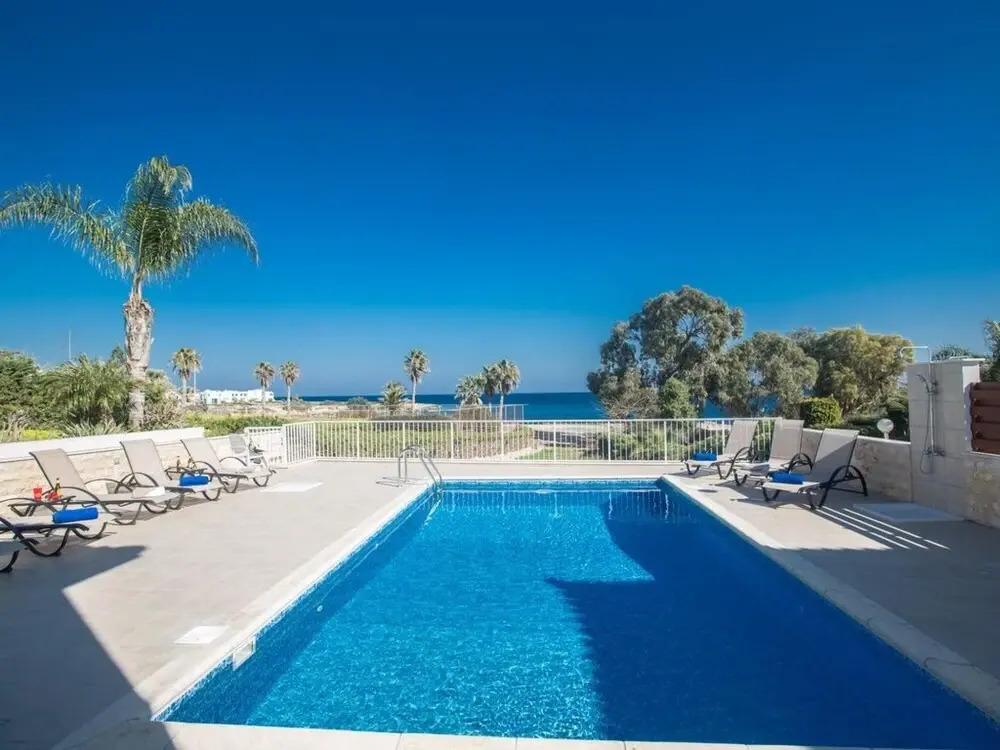 Villa Shaye AQ Me16