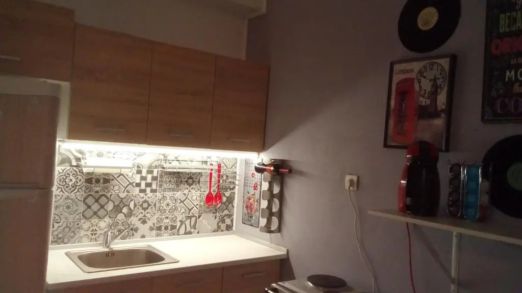 Small apartment 10 min (walk) from Piraeus port