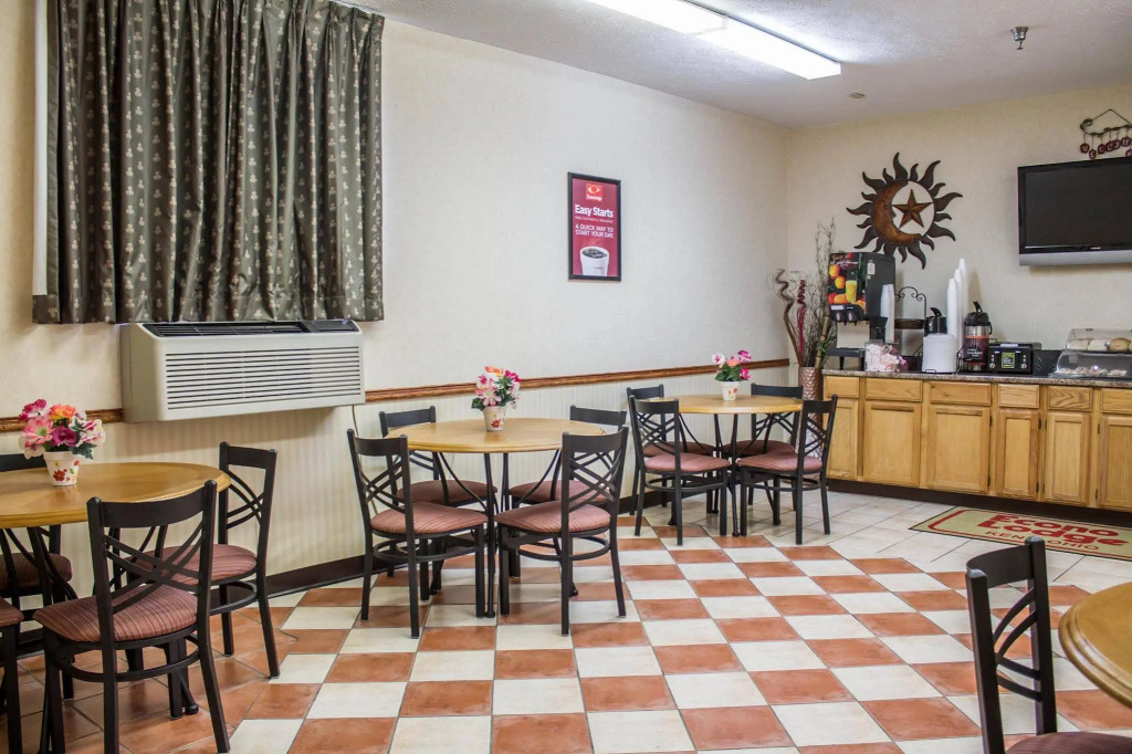 Econo Lodge Kent - Akron West