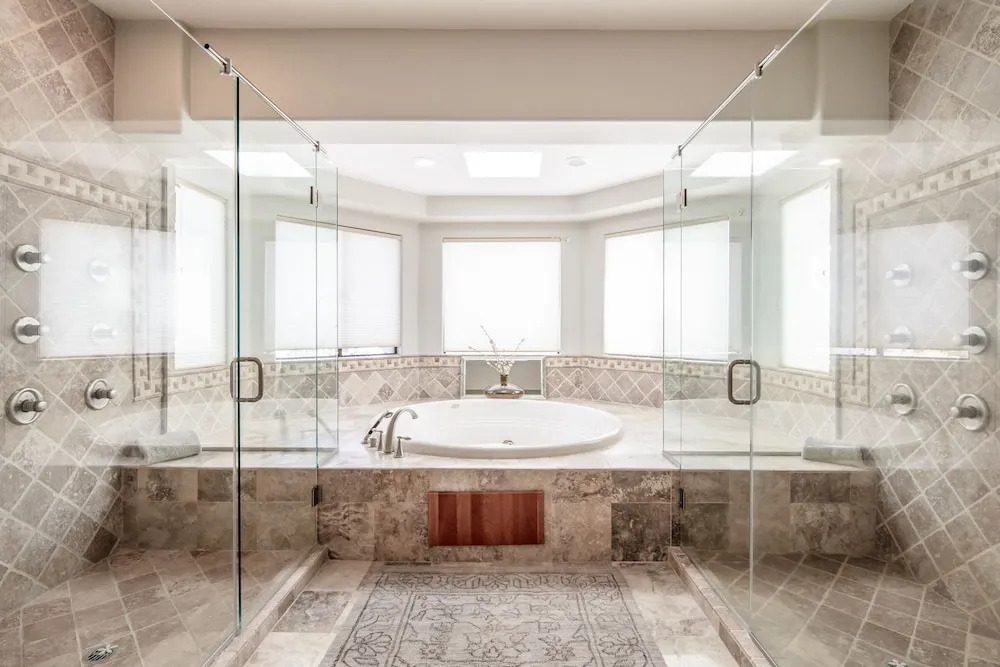 Extravagant Fountain Hills - 6 Br Home