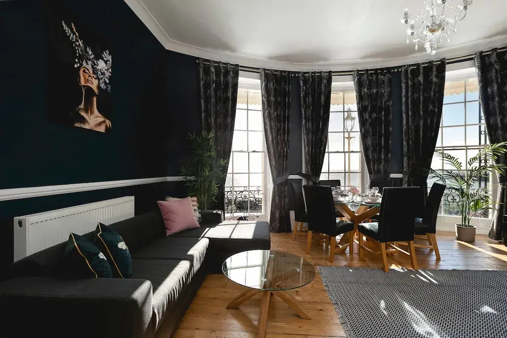 Marine Parade Sea View 2-bedroom Apartment