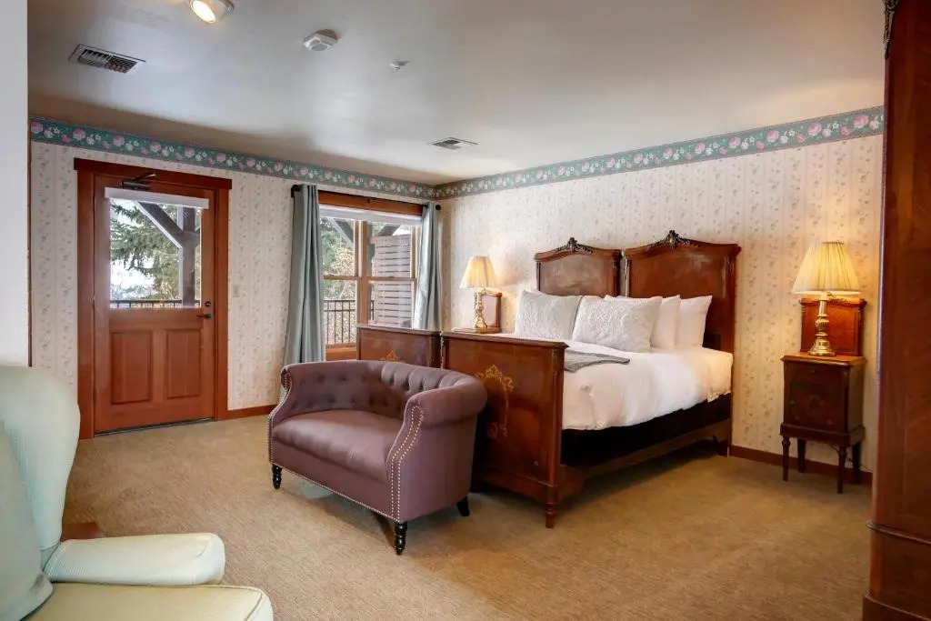 Casia Lodge and Ranch