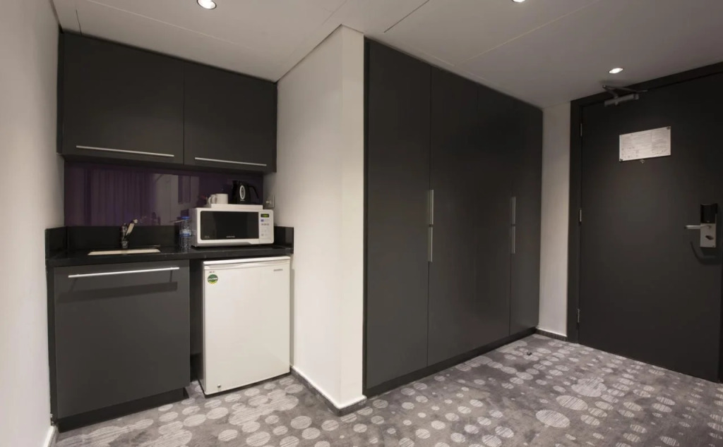35 Rooms