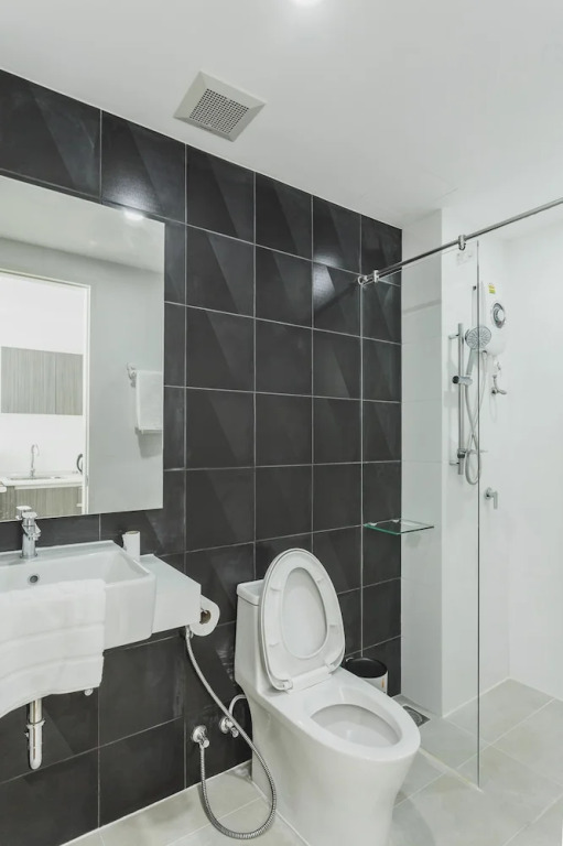 Condo in Kata in Ozone - Unit A205