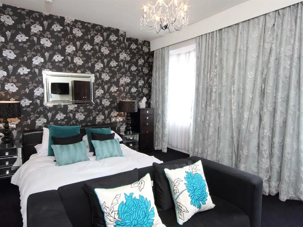 Sweeney Hall Hotel