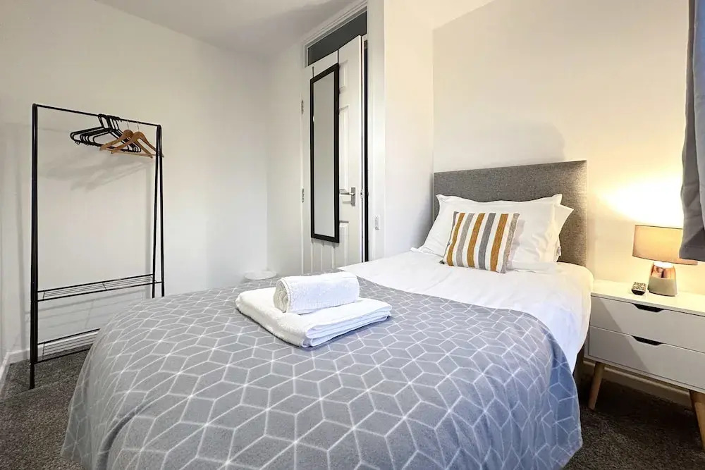 Deals 6BR House Contractor Group Stay Clayton
