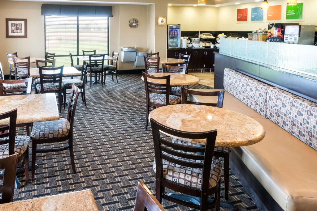 Holiday Inn Express Rochester South - Mayo Area by IHG