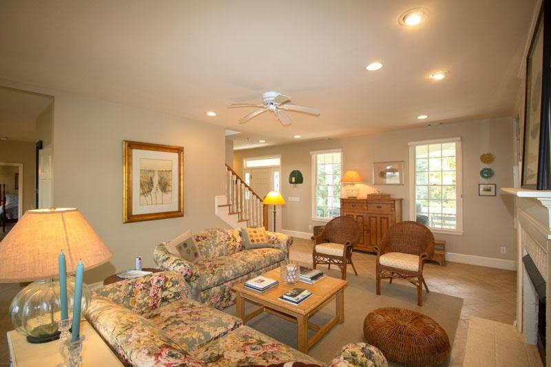 803 Sea Bass Dr