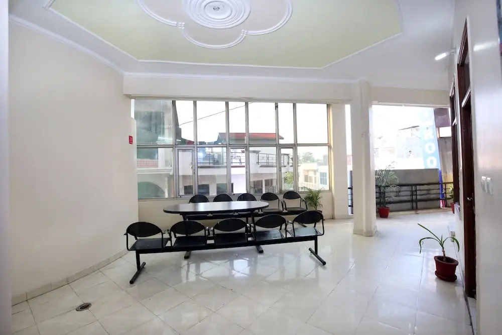 OYO 5853 Hotel Shingar Regency