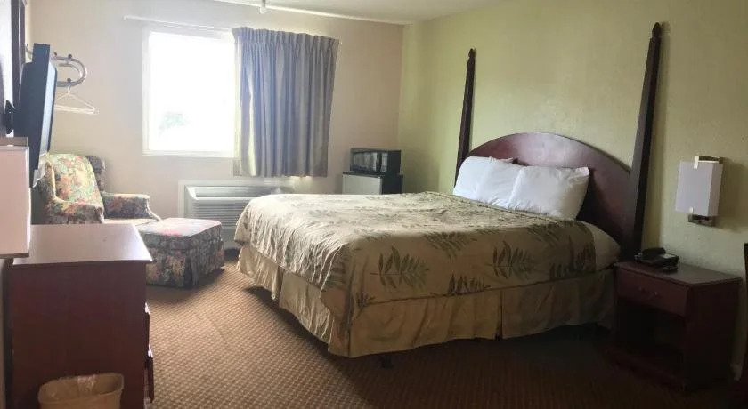 Regency Inn & Suites