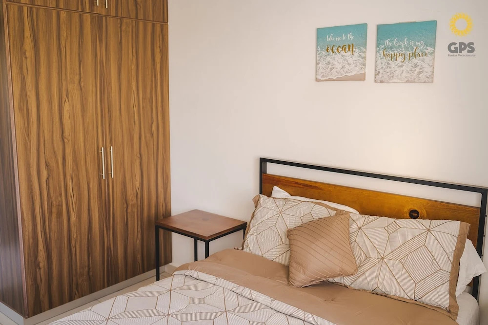 Palmilla Apartments