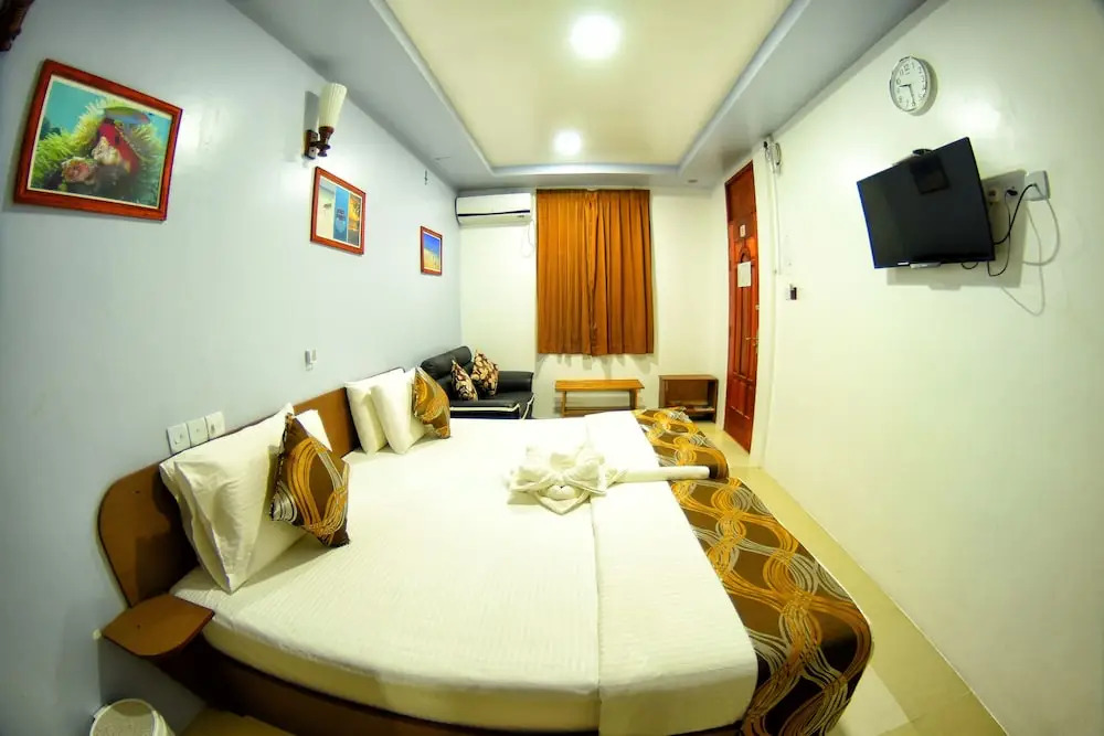 Casadana Thulusdhoo