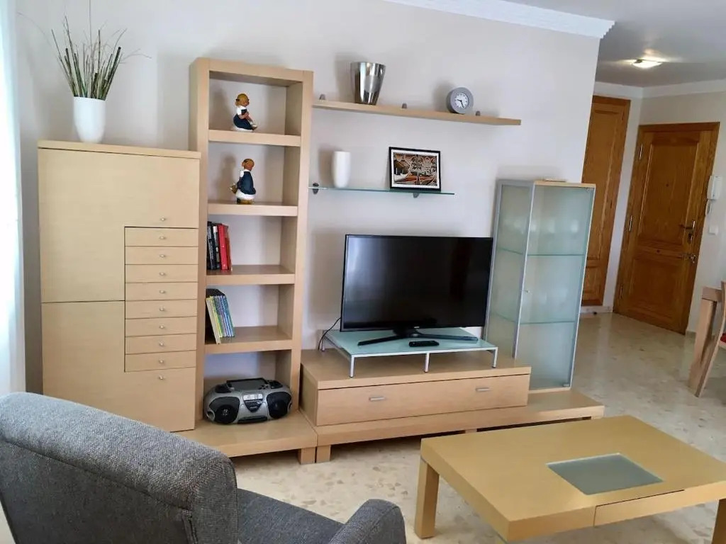 Apartamento Con Terraza, Vistas Al Mar Y Piscina