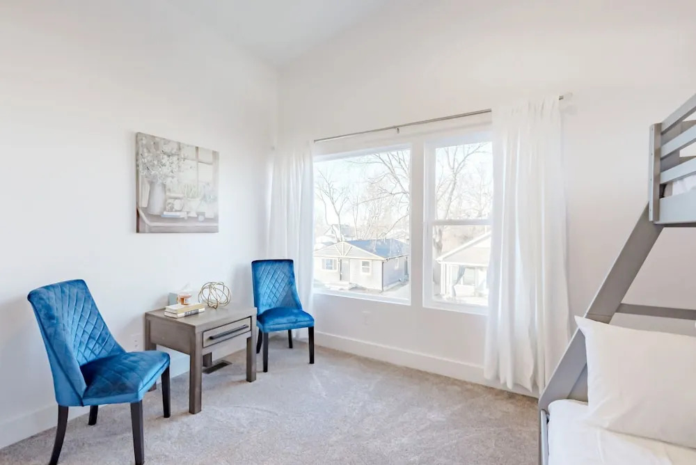 Sanitized Newly Designed Super Chic Indy Home Near Fountain Square!
