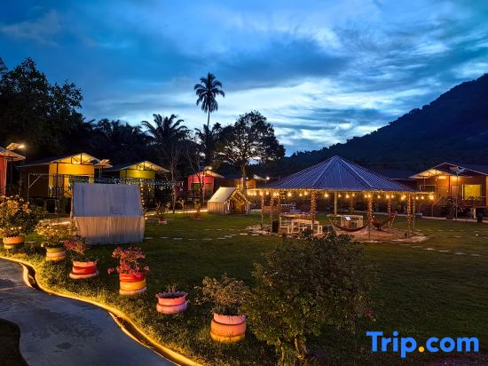 Medan Bunga Raya Resort