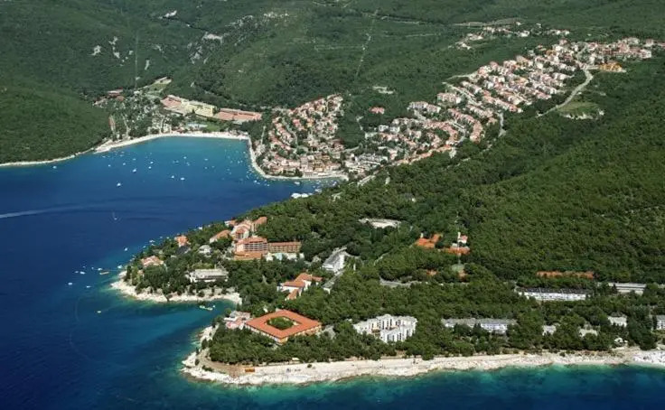 Studio apartment close to the sea - parking