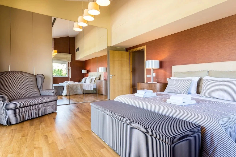 Analisa Luxury Villa