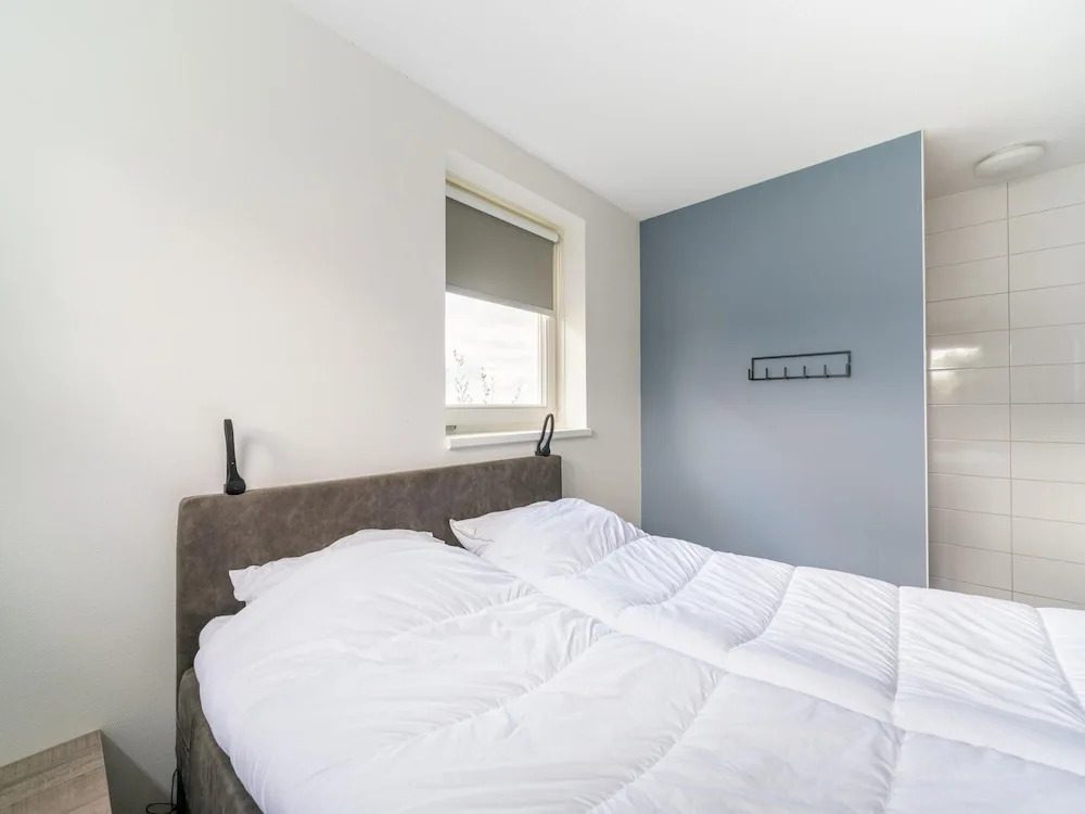 Holiday Home in Scherpenisse near Nature Reserve