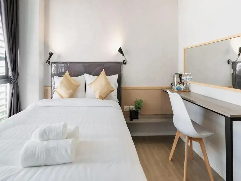 Kitzio House Hotel Huai Kwang