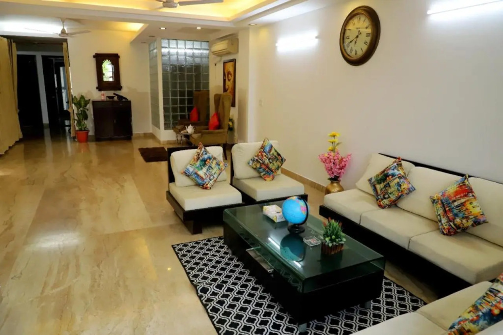 3bhk Fortune Homej-215 Saket Near Max Hospital,Dlf