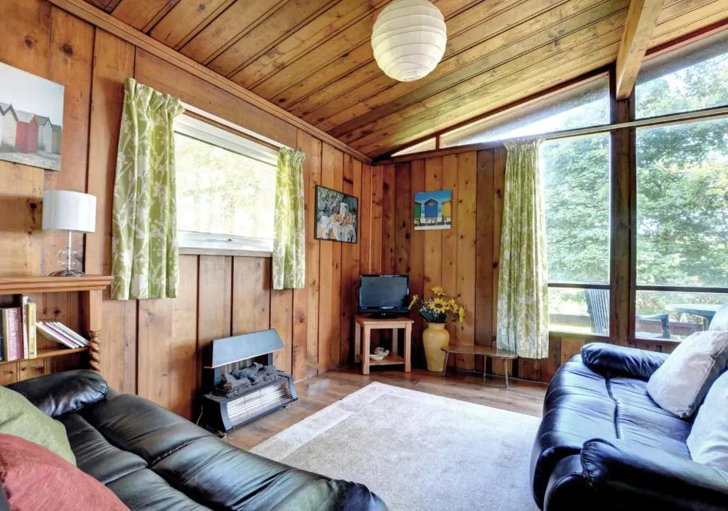 3 Bed in Broad Haven oc-wav604